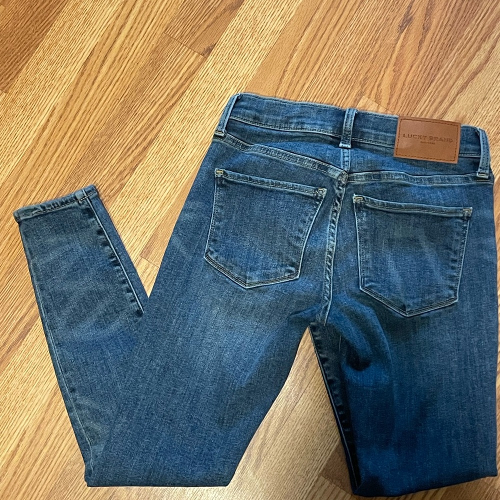 Ava Mid Rise Skinny-Lucky - Picture 7 of 7